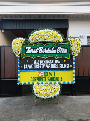 Papan Bunga Duka di Karangbungur