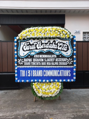 Papan Bunga Duka di Karangbungur